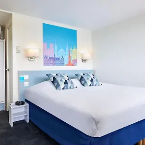 ** Hotel Kyriad Direct Le Bourget Francia